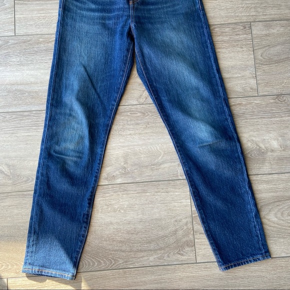 Levi’s Wedgie Icon Authentic Favorite High Rise Jeans - Picture 6 of 14